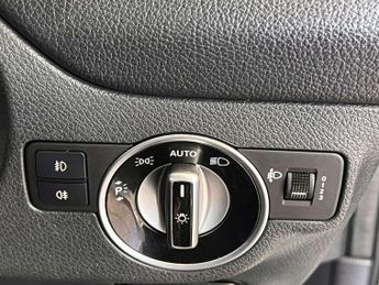 Mercedes-Benz GLA 1.6 GLA200 SE (Executive) 7G-DCT Euro 6 (s/s) 5dr