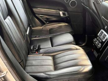Land Rover Range Rover 4.4 SD V8 Vogue Auto 4WD Euro 6 (s/s) 5dr