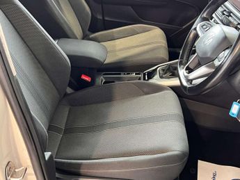 Volkswagen T-Roc 1.5 TSI Life DSG Euro 6 (s/s) 5dr