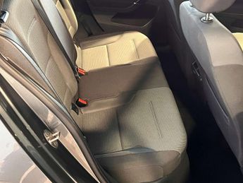 Volkswagen Golf 1.5 TSI EVO BlueMotion Tech SE Nav DSG Euro 6 (s/s) 5dr
