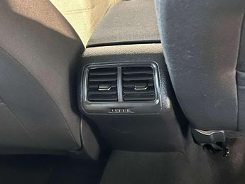 Volkswagen Golf 1.5 TSI EVO BlueMotion Tech SE Nav DSG Euro 6 (s/s) 5dr