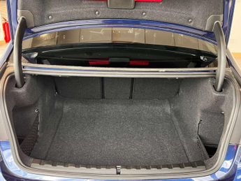 BMW 3 Series 2.0 320d Sport Auto xDrive Euro 6 (s/s) 4dr