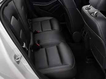 Mercedes-Benz A Class 2.1 A200d Sport (Premium) 7G-DCT Euro 6 (s/s) 5dr