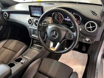 Mercedes-Benz CLA 2.1 CLA220d Sport Coupe 7G-DCT Euro 6 (s/s) 4dr