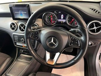 Mercedes-Benz CLA 2.1 CLA220d Sport Coupe 7G-DCT Euro 6 (s/s) 4dr