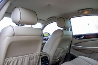 JAGUAR XJ 3.0 XJ6 V6 Auto 4dr