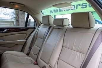 JAGUAR XJ 3.0 XJ6 V6 Auto 4dr