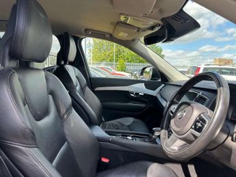 VOLVO XC90 2.0 XC90 Momentum D5 PowerPulse AWD Auto 4WD 5dr