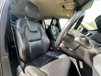 VOLVO XC90 2.0 XC90 Momentum D5 PowerPulse AWD Auto 4WD 5dr
