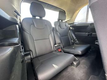 VOLVO XC90 2.0 XC90 Momentum D5 PowerPulse AWD Auto 4WD 5dr