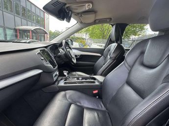 VOLVO XC90 2.0 XC90 Momentum D5 PowerPulse AWD Auto 4WD 5dr