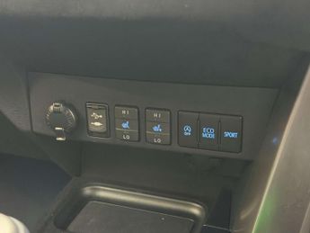 TOYOTA RAV4 2.0 RAV4 Icon TSS VVT-i Auto 4WD 5dr