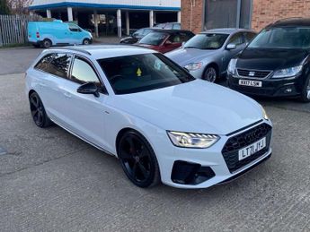 Audi A4 Avant 2.0 TDI 40 Black Edition S Tronic quattro Euro 6 (s/s) 5dr
