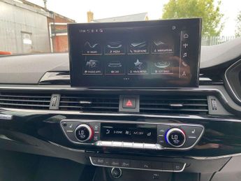 Audi A4 Avant 2.0 TDI 40 Black Edition S Tronic quattro Euro 6 (s/s) 5dr