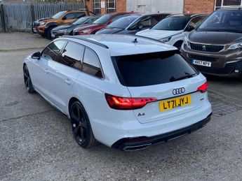 Audi A4 Avant 2.0 TDI 40 Black Edition S Tronic quattro Euro 6 (s/s) 5dr