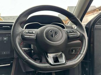 MG MG ZS 72.6kWh Trophy Long Range Auto 5dr