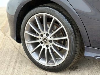 Mercedes-Benz A-CLASS 1.5 A 180 D AMG Line Premium Auto 5dr