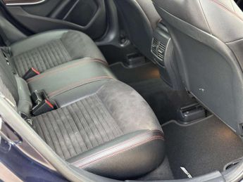 Mercedes-Benz A-CLASS 1.5 A 180 D AMG Line Premium Auto 5dr