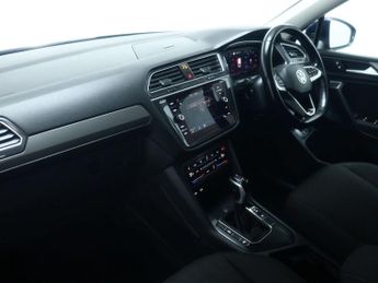 VOLKSWAGEN Tiguan Allspace 1.5 TSI Life SUV 5dr Petrol DSG Euro 6 (s/s) (150 ps)