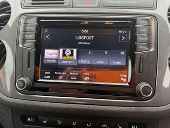 VOLKSWAGEN TIGUAN 2.0 Tiguan R-Line Edition TDI BlueMotion Technology 4Motion Semi