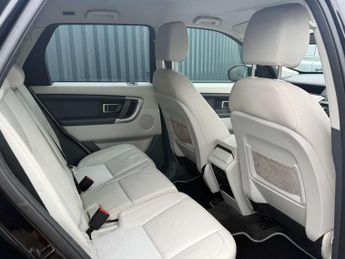 Land Rover DISCOVERY SPORT 2.0 Discovery Sport SE TD4 Auto 4WD 5dr