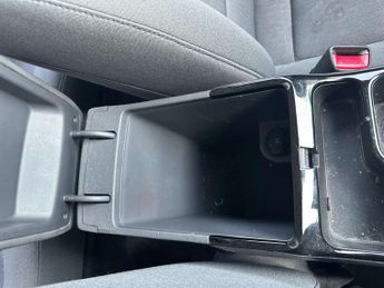 HYUNDAI IONIQ IONIQ Premium BEV 5dr