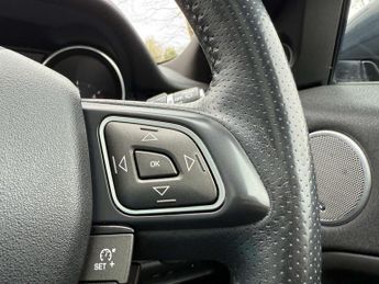Land Rover RANGE ROVER EVOQUE 2.0 Range Rover Evoque HSE Dynamic Luxury TD4 Auto 4WD 5dr