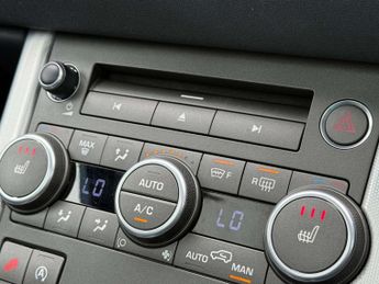 Land Rover RANGE ROVER EVOQUE 2.0 Range Rover Evoque HSE Dynamic Luxury TD4 Auto 4WD 5dr