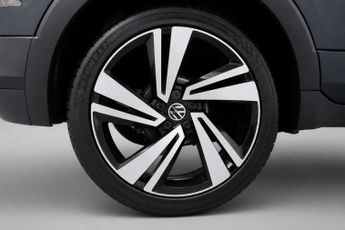 VOLKSWAGEN T-CROSS 1.5 TSI EVO R-Line SUV 5dr Petrol DSG Euro 6 (s/s) (150 ps)