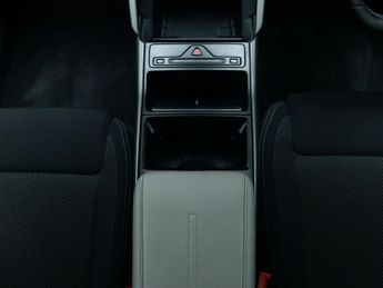 FORD Explorer Standard Range 52kWh Style SUV 5dr Electric Auto (170 ps)