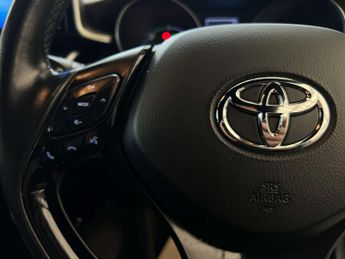 TOYOTA C-HR 1.8 C-HR Excel HEV CVT 5dr