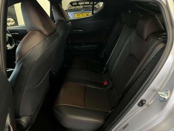 TOYOTA C-HR 1.8 C-HR Excel HEV CVT 5dr