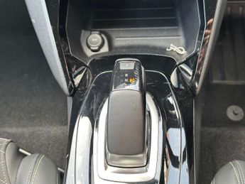 PEUGEOT 2008 2008 GT Premium EV 5dr