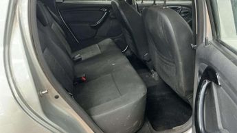 DACIA DUSTER 1.5 Duster Laureate dCi 4x2 5dr
