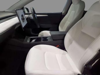 TESLA MODEL Y (Dual Motor) Long Range SUV 5dr Electric Auto 4WDE (384 bhp)