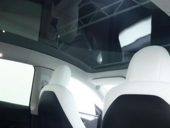 TESLA MODEL Y (Dual Motor) Long Range SUV 5dr Electric Auto 4WDE (384 bhp)