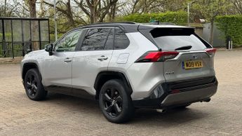 TOYOTA RAV4 2.5 RAV4 Dynamic HEV CVT 4WD 5dr