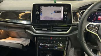 Volkswagen T-Roc 1.5 T-Roc R-Line TSI Semi-Auto 5dr