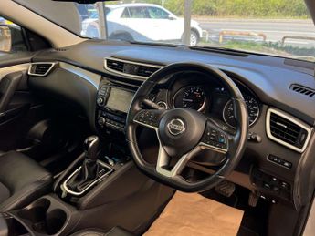 NISSAN QASHQAI 1.3 Qashqai Tekna DiG-T Semi-Auto 5dr