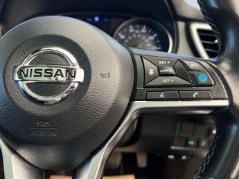 NISSAN QASHQAI 1.3 Qashqai Tekna DiG-T Semi-Auto 5dr
