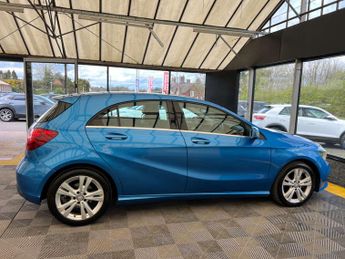 MERCEDES-BENZ A-CLASS 2.1 A 200 D Sport Exeutive Auto 5dr