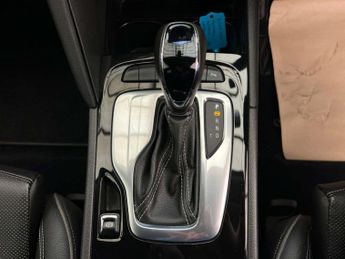 VAUXHALL INSIGNIA 2.0 Insignia Elite Nav TD Auto 5dr