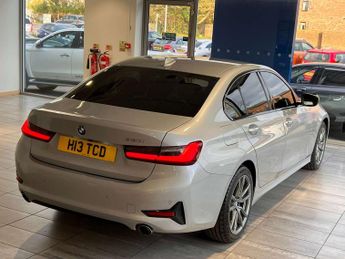 BMW 3 Series 2.0 320i Sport Auto 4dr
