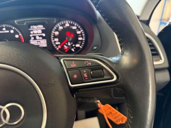 AUDI Q3 2.0 Q3 S Line Edition TDI Quattro Semi-Auto 4WD 5dr
