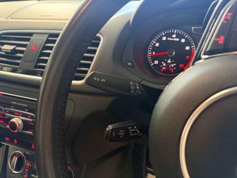 AUDI Q3 2.0 Q3 S Line Edition TDI Quattro Semi-Auto 4WD 5dr