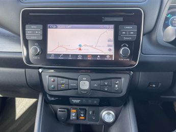 NISSAN LEAF Leaf 2.Zero 5dr