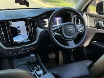 VOLVO XC60 2.0 XC60 + B4 MHEV Auto 5dr