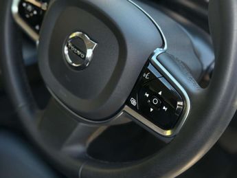 VOLVO XC60 2.0 XC60 + B4 MHEV Auto 5dr