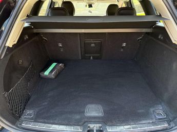 VOLVO XC60 2.0 XC60 + B4 MHEV Auto 5dr