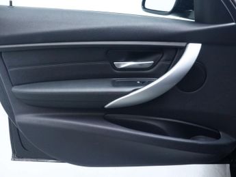 BMW 3 SERIES 3.0 330d M Sport Touring 5dr Diesel Auto Euro 5 (s/s) (258 ps)